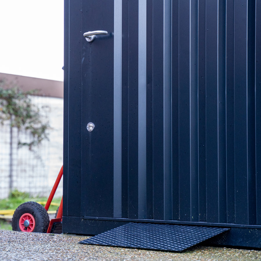 Contentor desmontável preto 2 x 2 m – Porta dupla